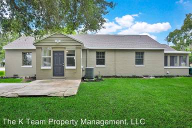 Main picture of 103 4th St SE