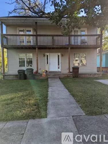 Main picture of 229 E Stephens St