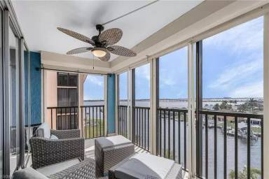 Main picture of River Towers West