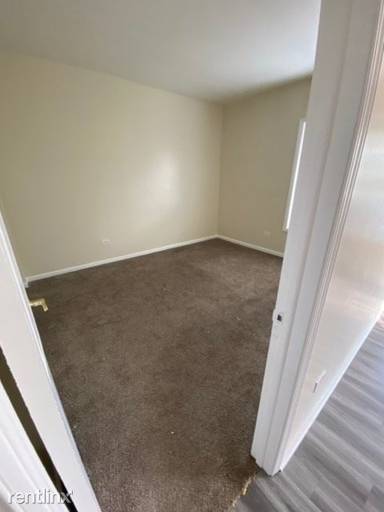 Main picture of 5334 W Madison St