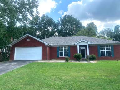 Main picture of 126 Champions Green Dr