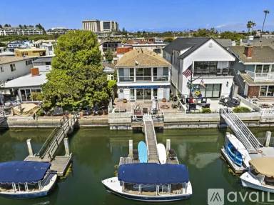 Main picture of 4007 Marcus Ave