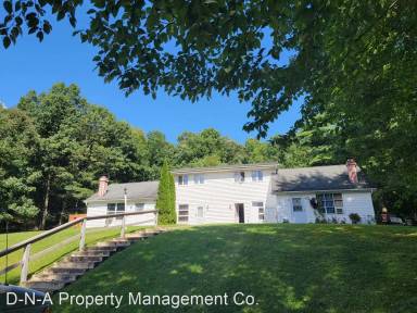 Main picture of 621 Rolling Pines Dr