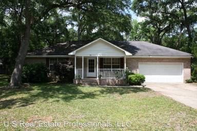 Main picture of 25 Magnolia Rd