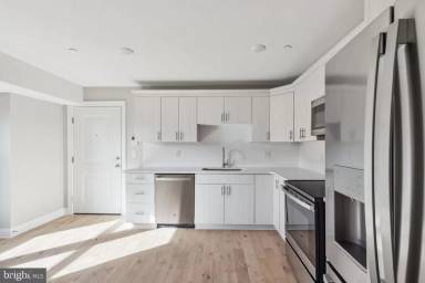 Main picture of 1164 S 18th St