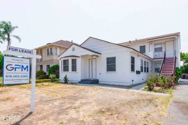 Main picture of 676 W Glenoaks Blvd