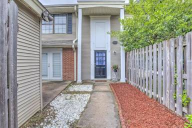 Main picture of 6754 Racquet Club Dr
