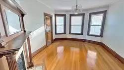 Main picture of 18 Pleasant St