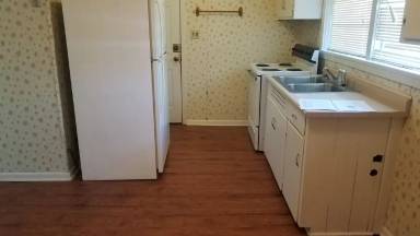 Main picture of 711 Langdale Dr