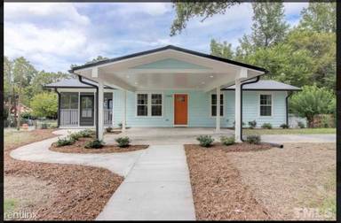 Main picture of 2603 Owen St