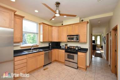 Main picture of 3921 N Francisco Ave