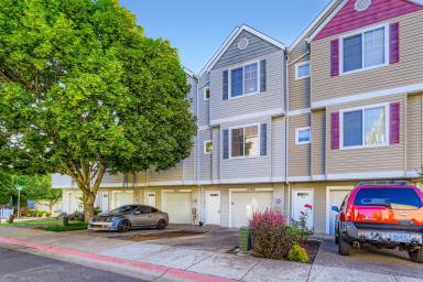Main picture of 5322 SW Golden Gate Way