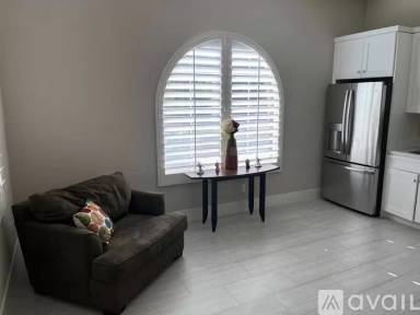 Main picture of 1079 Ruby Ct