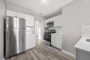 Main picture of 6781 Ford Ave
