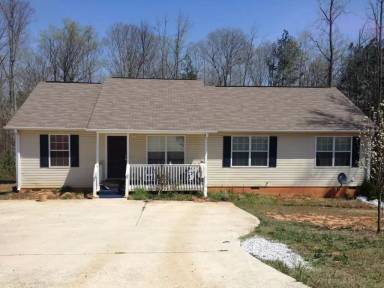 Main picture of 104 Chesterton Dr