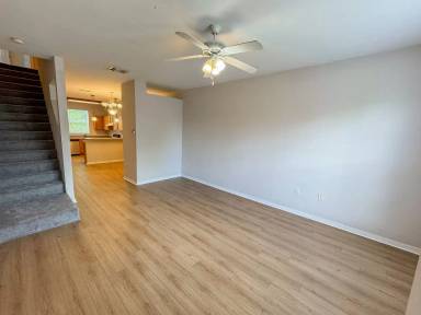 Main picture of 3970 SW 20th Ave