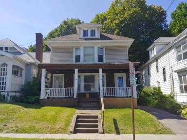 Main picture of 176 S Midler Ave