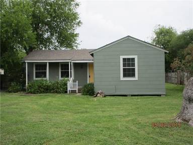 Main picture of 3350 Floyd St