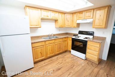 Main picture of 284 W 350 N