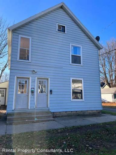 Main picture of 710 9th St NW