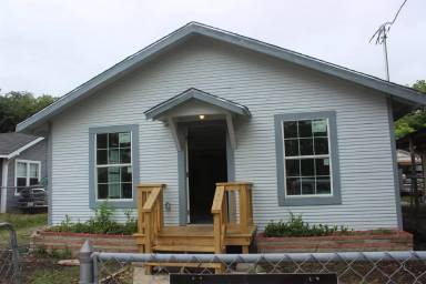 Main picture of 106 Heflin Ct