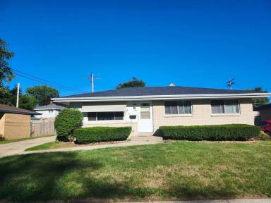 Main picture of 7841 10th Ave