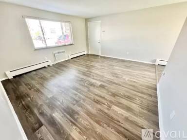 Main picture of 757 Oak St