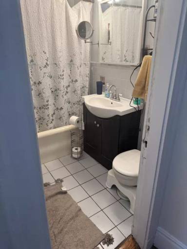 Main picture of 1657 Commonwealth Ave