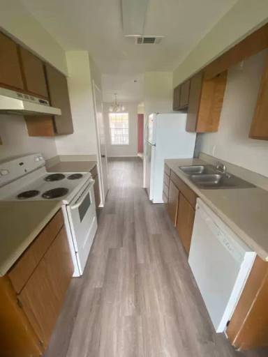 Main picture of 119 Circle Ct