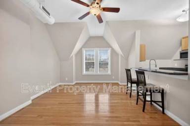 Main picture of 2151 Fulton Ave