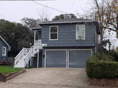 Main picture of 1835 Washington Ave