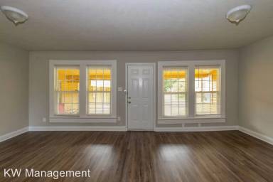 Main picture of 755 Greeves St