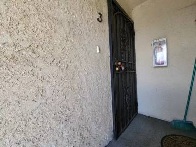 Main picture of 2920 E Artesia Blvd