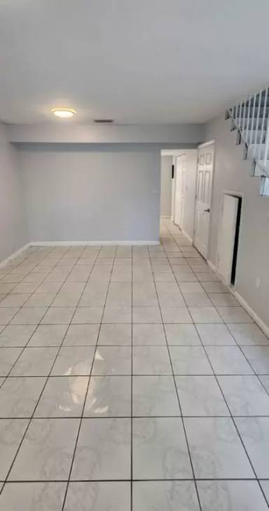 Main picture of 460 NE 18th Ave