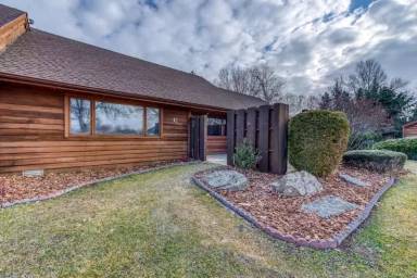 Main picture of 608 N 8th St