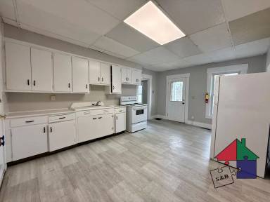 Main picture of 23 Branch St