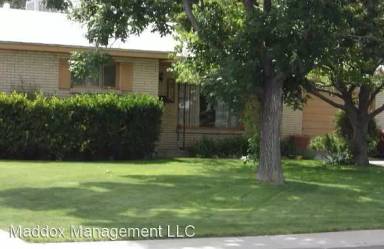 Main picture of 2720 Alcazar St NE