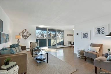 Main picture of 1085 N Lafayette St