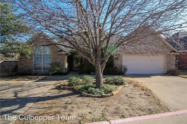 Main picture of 5901 River Bend Dr