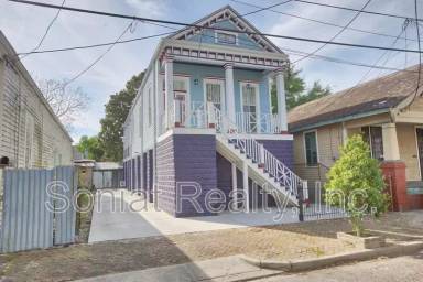Main picture of 824 Independence St