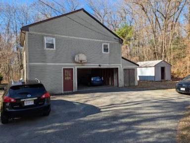 Main picture of 41 S Valley Rd