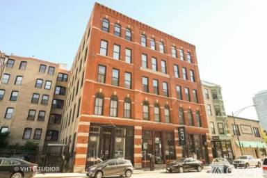 Main picture of 525 N Halsted St