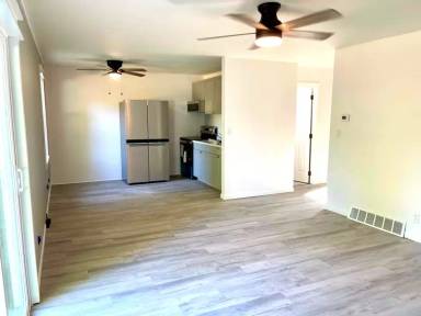 Main picture of 960 Nowlin Ave