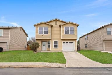 Main picture of 915 Ridingate Farm