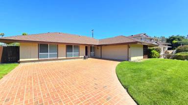 Main picture of 2324 Los Bentos Dr