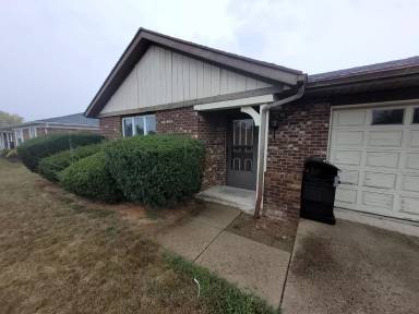 Main picture of 2066 Edgewood Dr