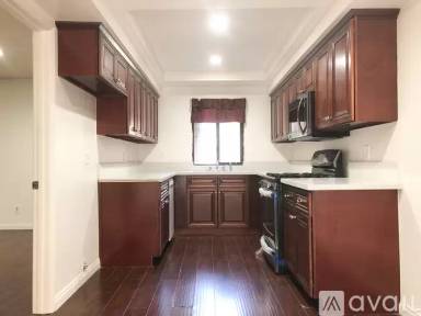 Main picture of 49 Northwoods Ln