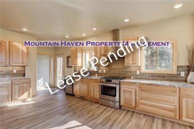 Main picture of 136 Gail Ln