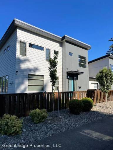 Main picture of 5462 SE 57th Ave