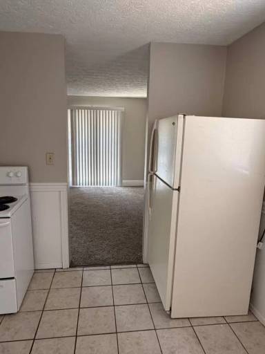 Main picture of 5400 Cove Ave